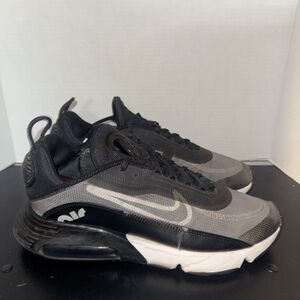 Nike Mens Air Max 2090 CW7306-001 Gray Running Shoes Sneakers Size 11.5